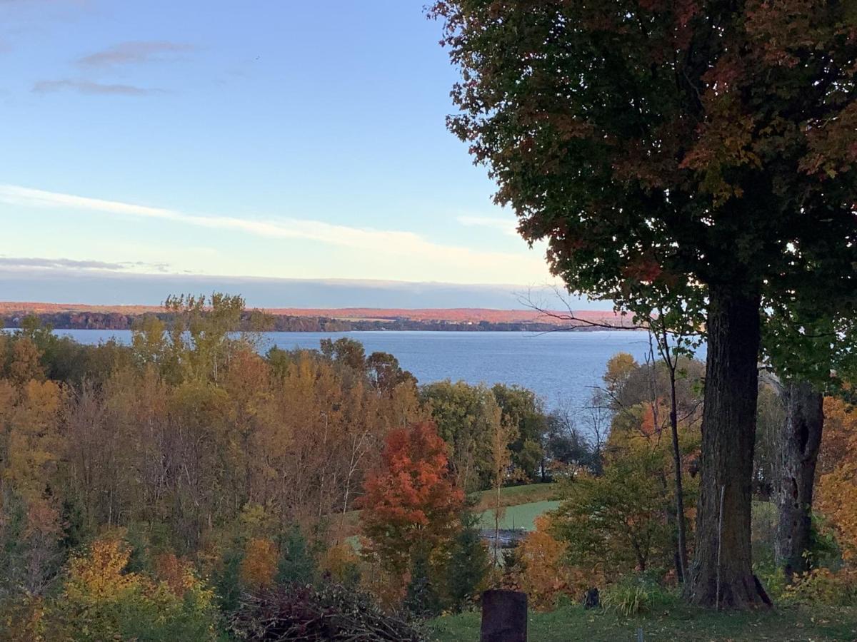 Les Saisons Du Fleuve Panzió Lotbiniere Kültér fotó