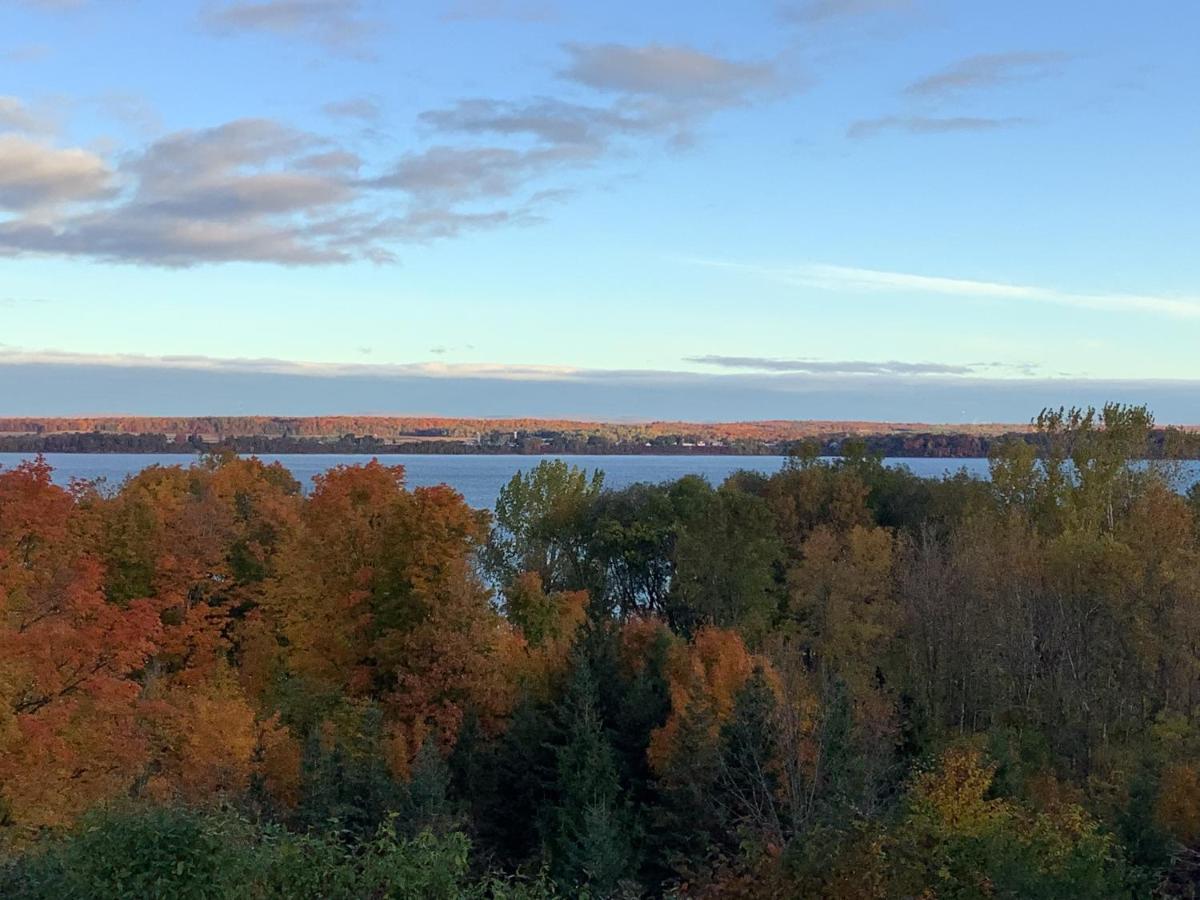 Les Saisons Du Fleuve Panzió Lotbiniere Kültér fotó